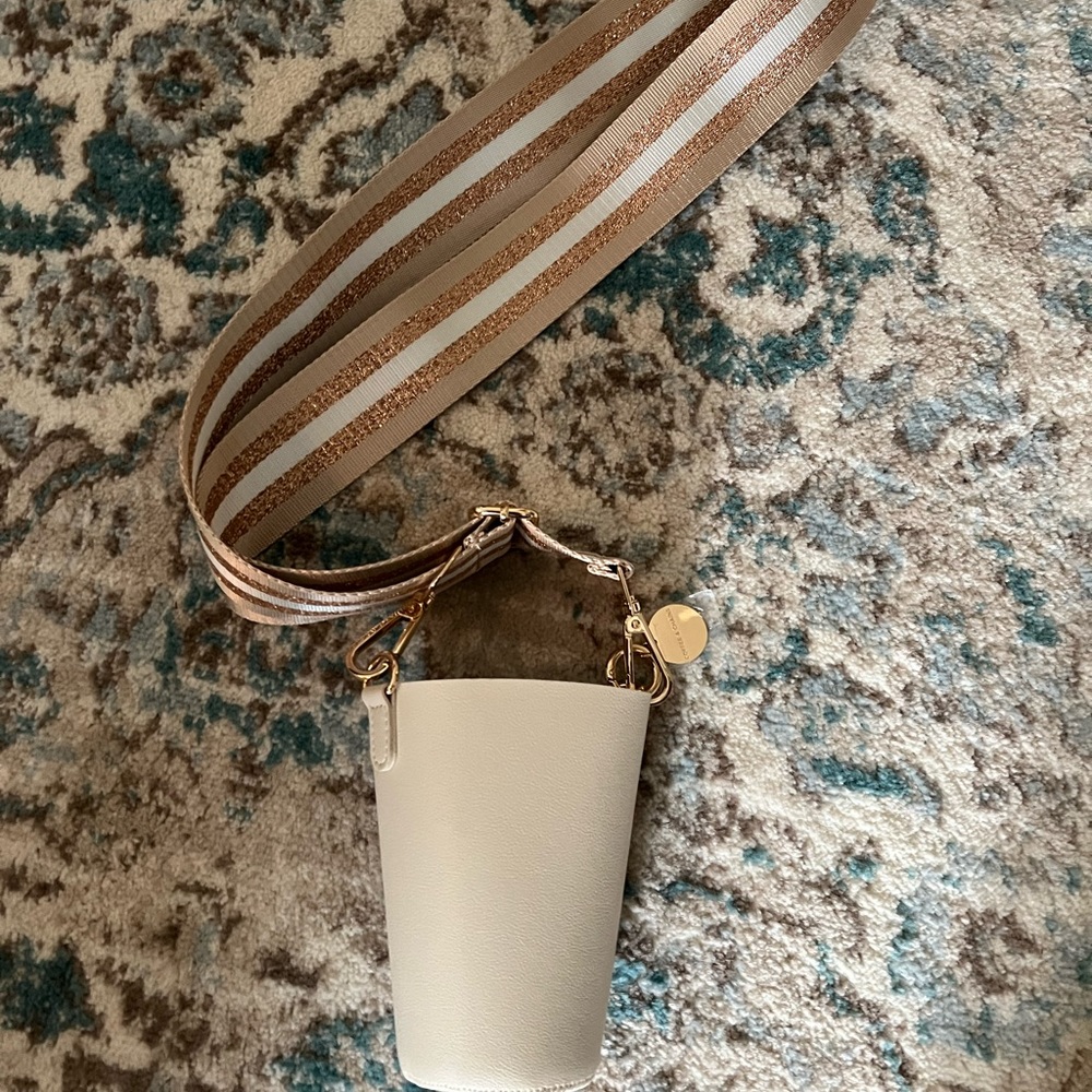 Crossbody coffee holder